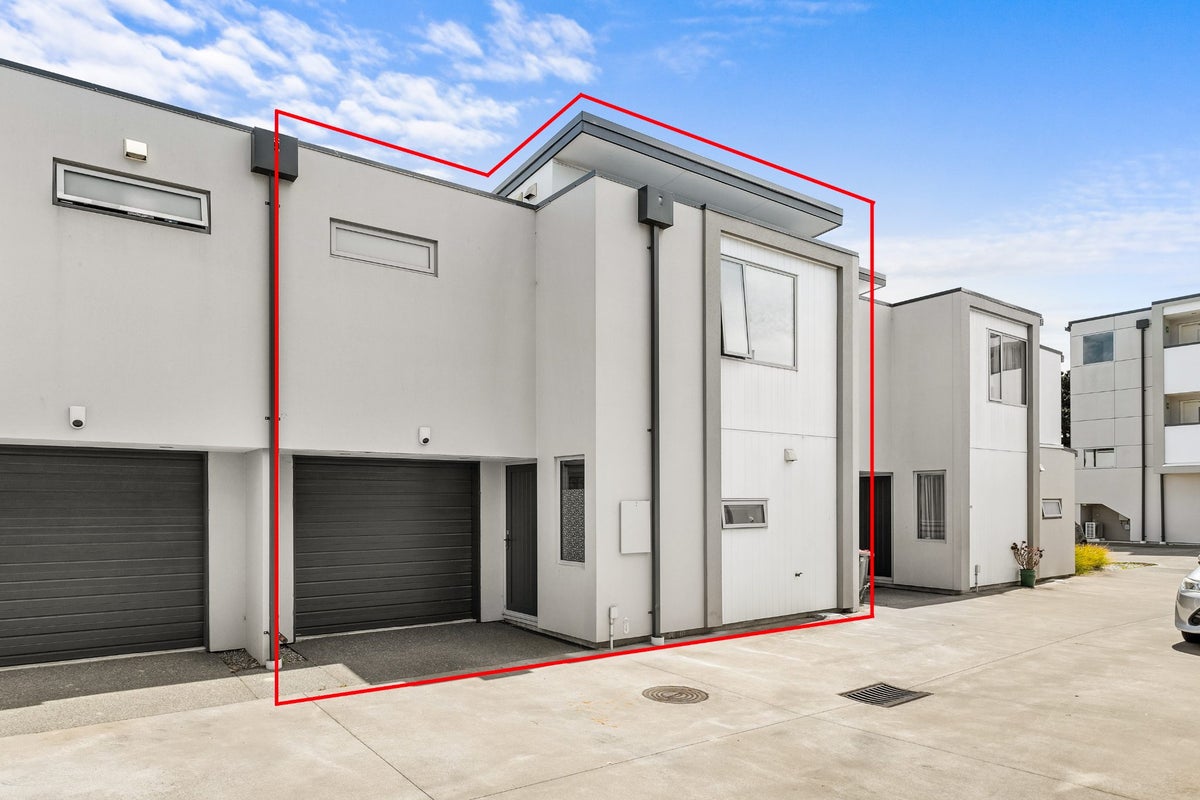 2/372 Worcester Street, Linwood, Christchurch - Carousel 14