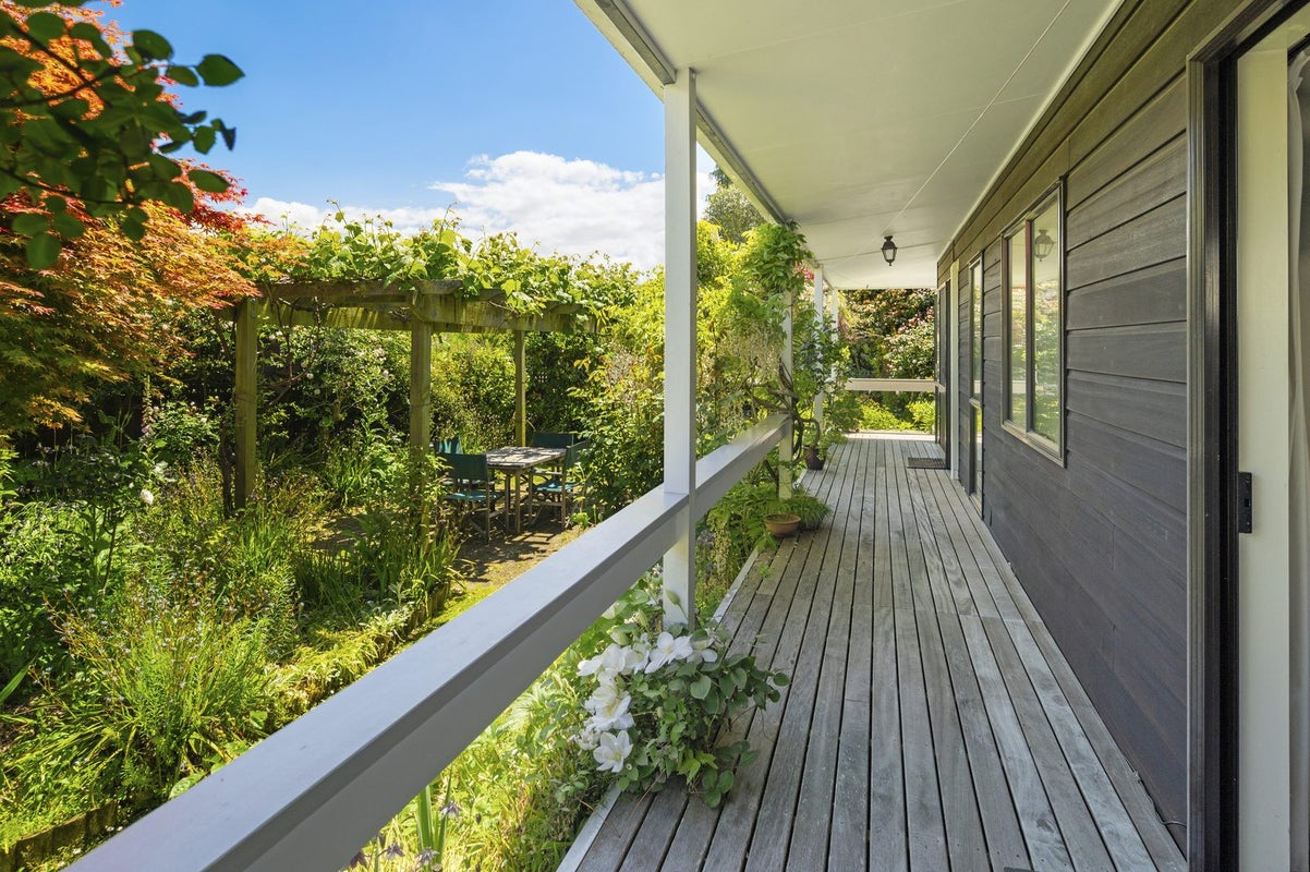 39B Aquarius Drive, Kawaha Point, Rotorua - Carousel 2