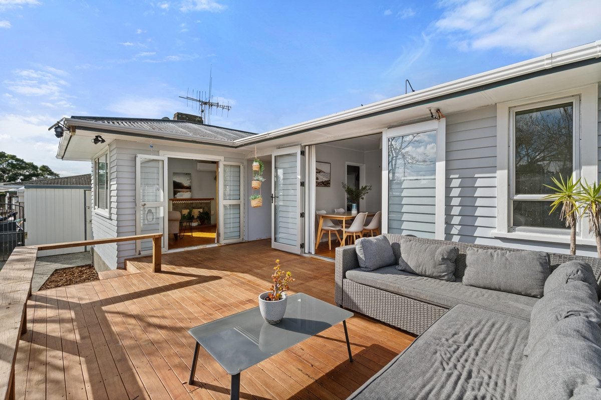 15A Queen Road, Bellevue, Tauranga - Carousel 2