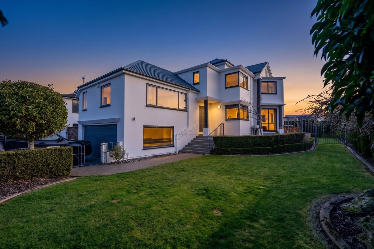 712 Queens Drive, Waikiwi, Invercargill - Carousel 1