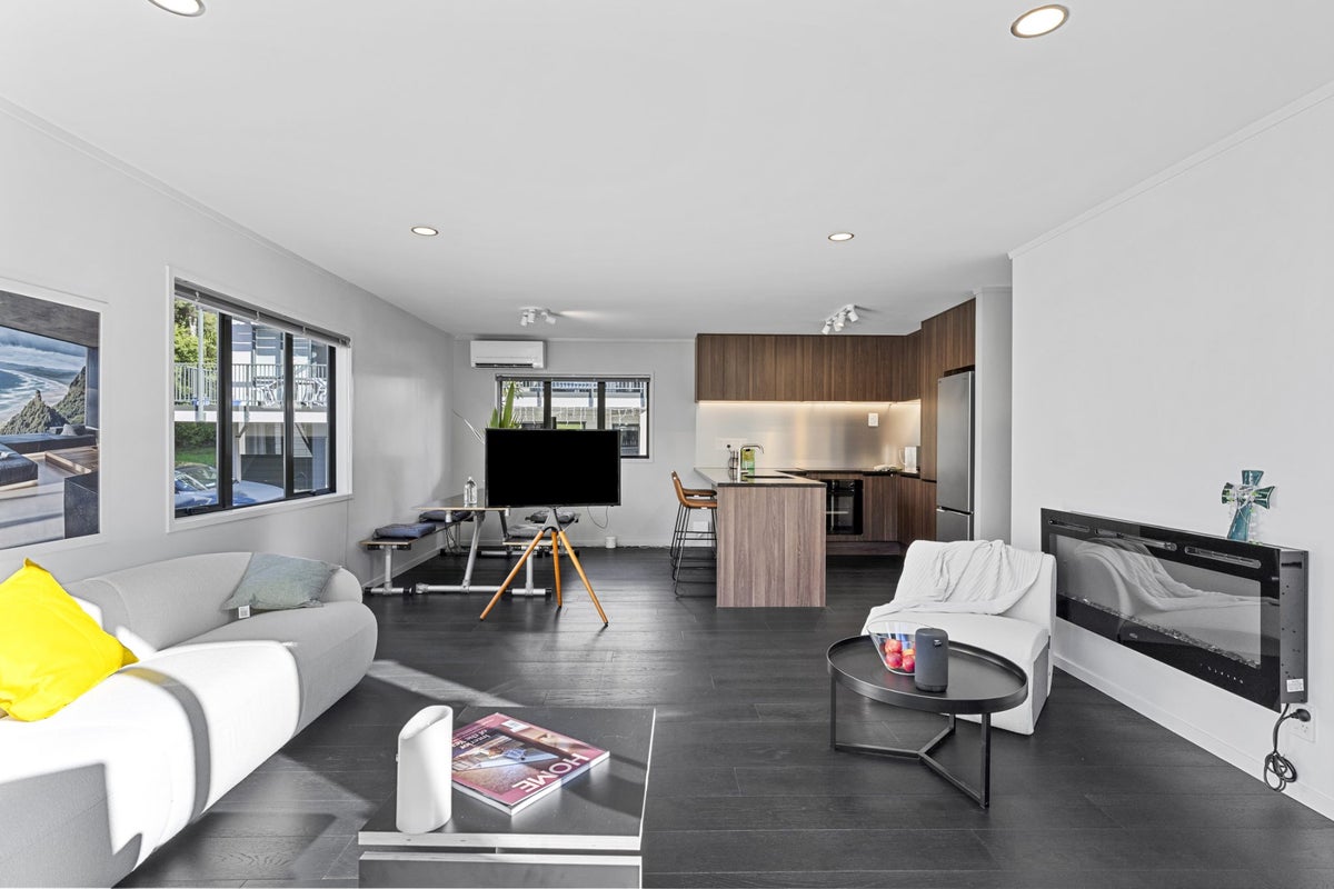 47/8 Flynn Street, Birkdale, Auckland - Carousel 1