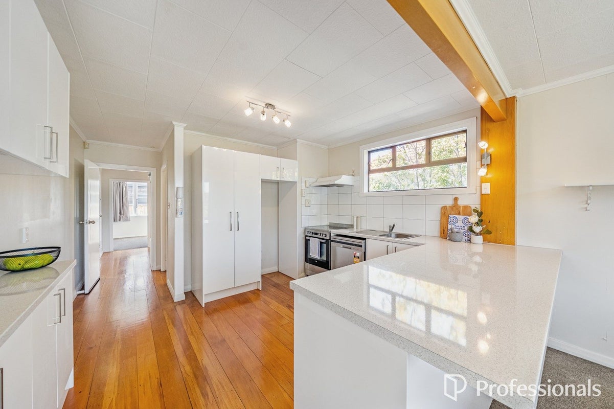 2 Churton Crescent, Taita, Lower Hutt - Carousel 2