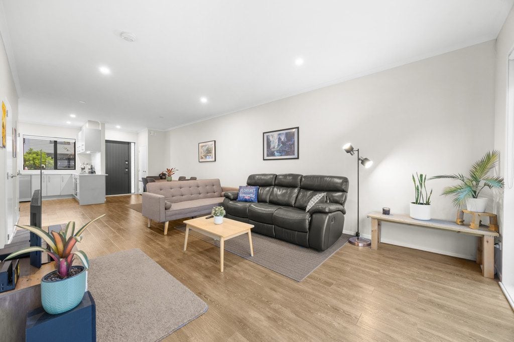 19 Alyssum Road, Mount Wellington, Auckland - Carousel 2