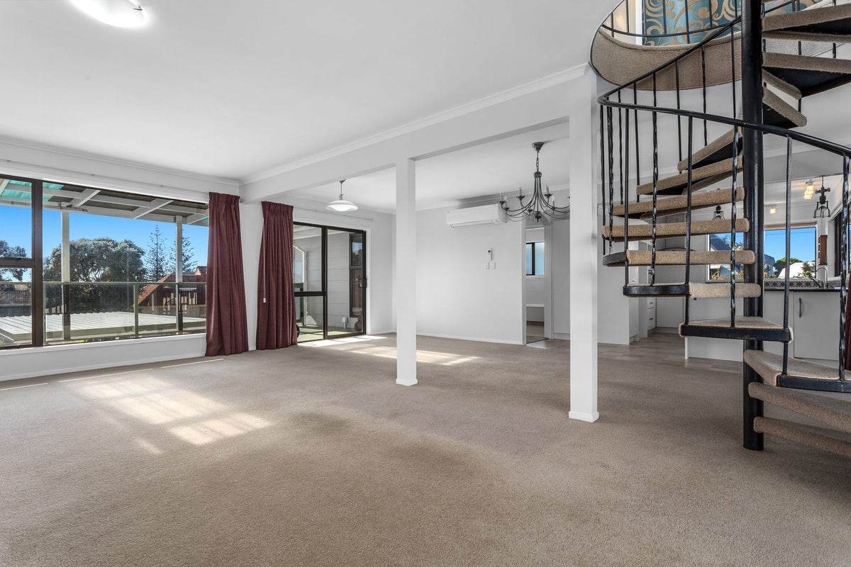 10 Eruini Street, Ohope, Ohope - Carousel 2