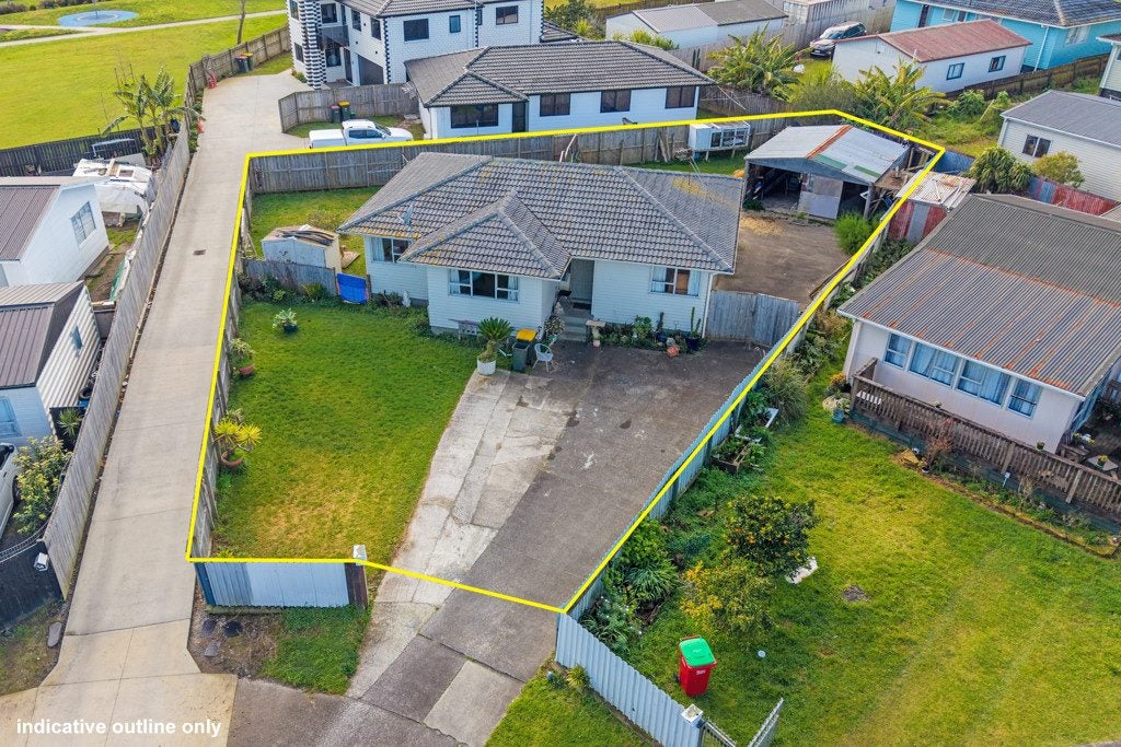16 Serrano Place, Clover Park, Auckland - Carousel 11