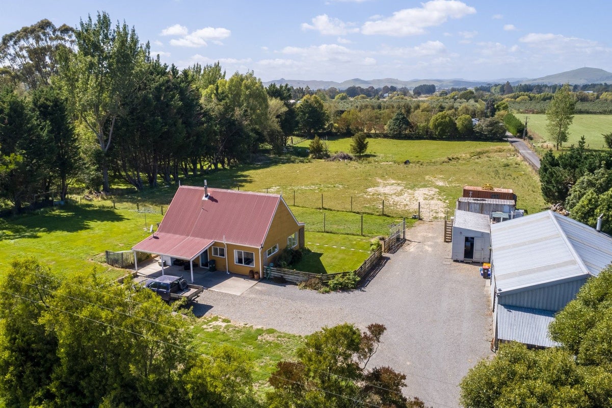 122 Gordon Street, Lansdowne, Masterton - Carousel 1