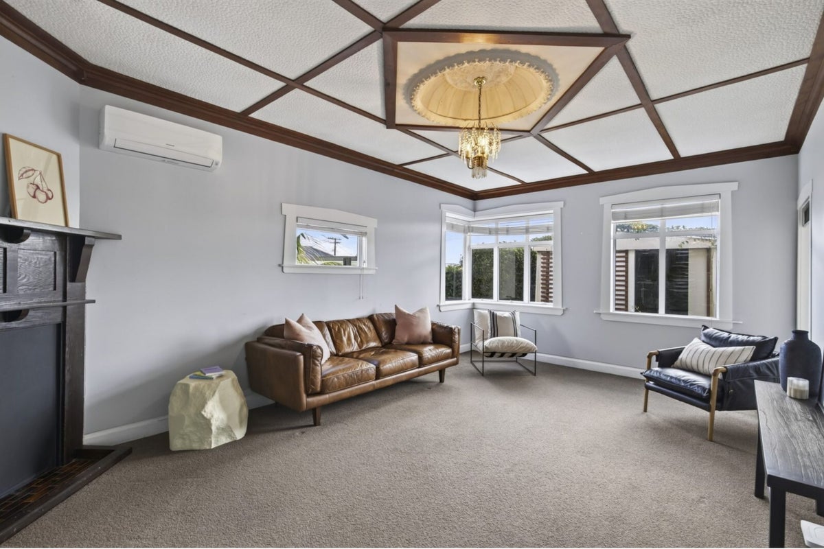 14 Ngaio St, Strandon, New Plymouth, Taranaki - Carousel 2