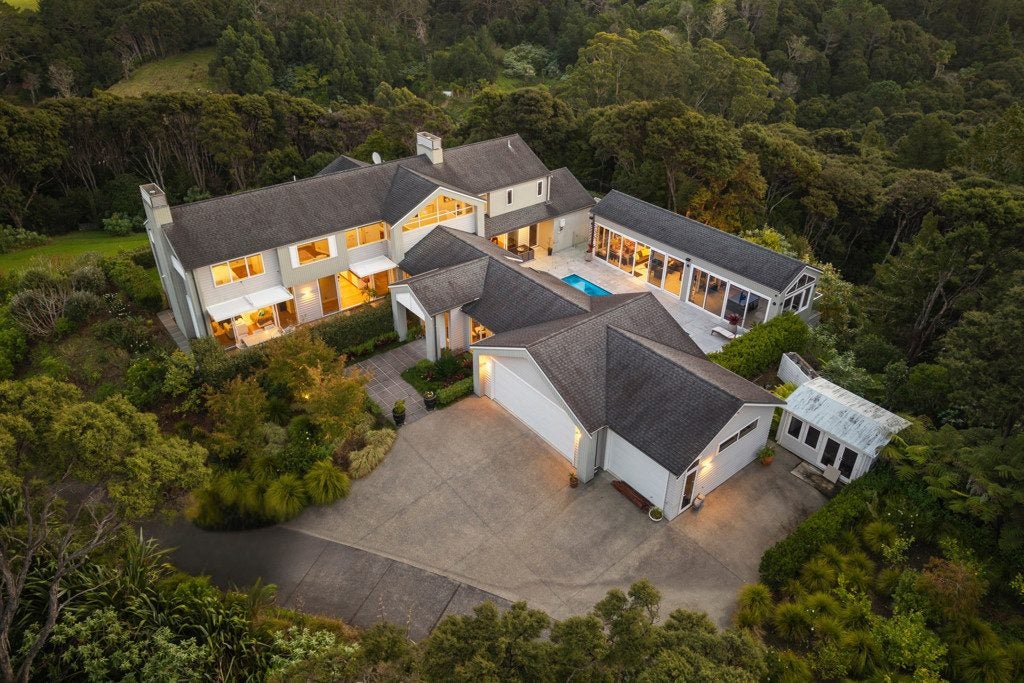 20 Stevensons Crescent, Albany Heights, Rodney, Auckland - Carousel 1