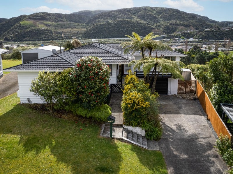 56 Holborn Drive, Stokes Valley, Lower Hutt - Carousel 2