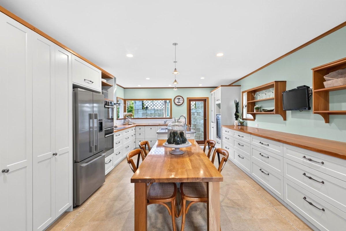 242 Pohutukawa Avenue, Ohope, Ohope - Carousel 2