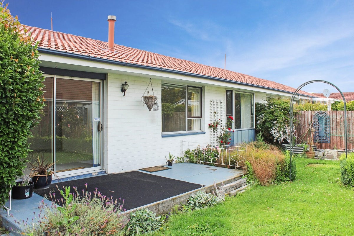 14 Steadman Road, Broomfield, Christchurch - Carousel 1