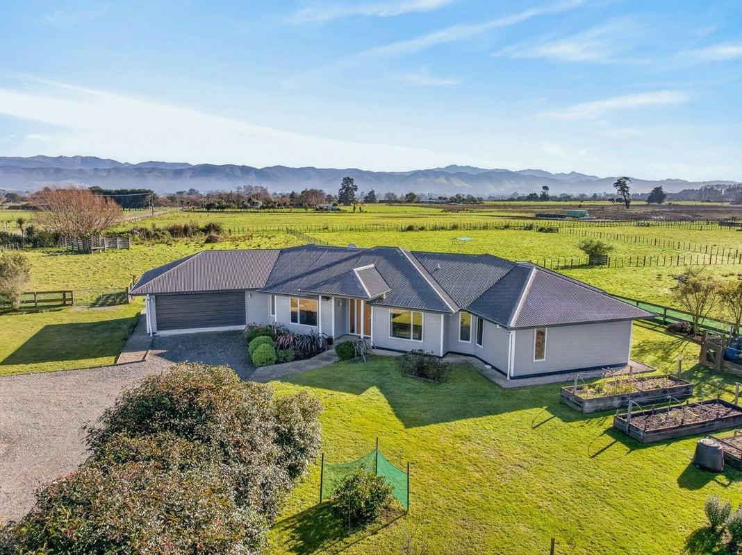 71 Waihakeke Road, Carterton, Carterton - Carousel 1