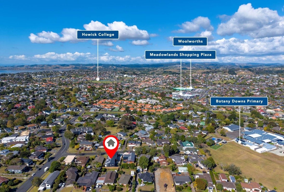 7C Maroubra Place, Botany Downs, Auckland - Carousel 19