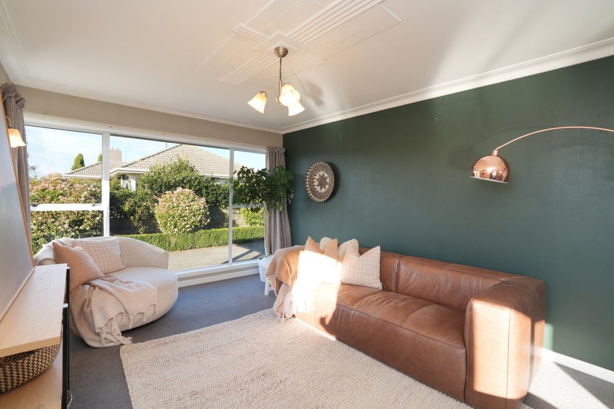 155 Lamond Street East, Hargest, Invercargill - Carousel 2