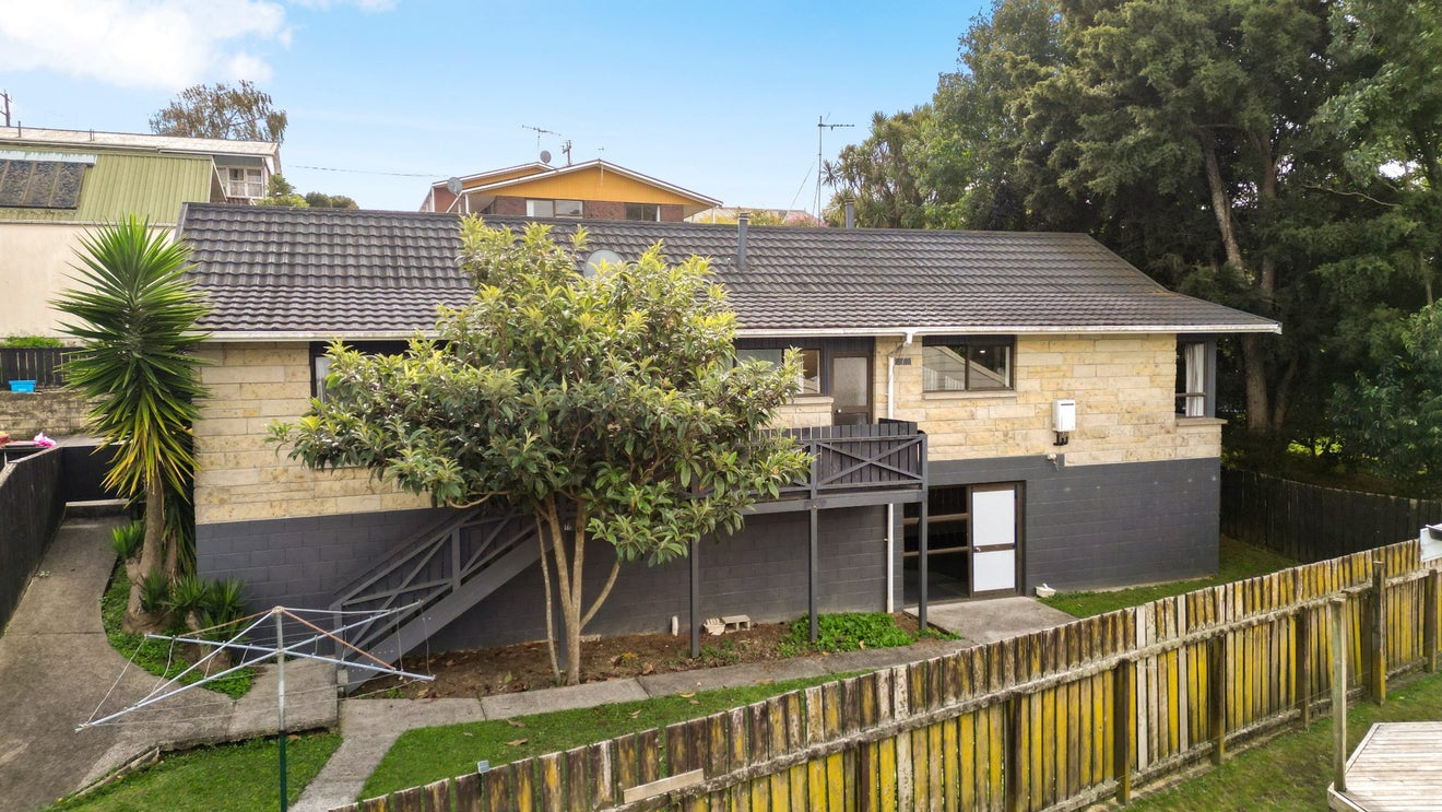11C Baverstock Road, Nawton, Hamilton - Carousel 1