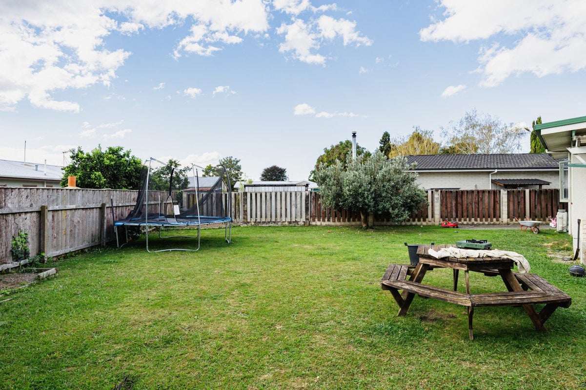 26 Lorne Crescent, Flaxmere, Hastings - Carousel 10