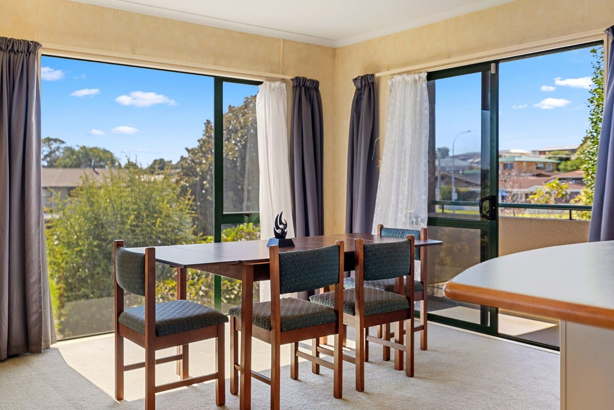6 Hairini Street, Hairini, Tauranga - Carousel 1