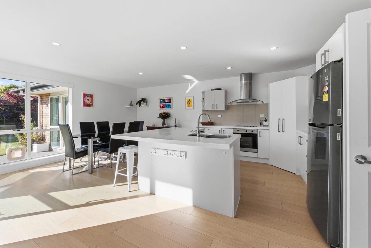 12 Sophia Gardens, Halswell, Christchurch - Carousel 2