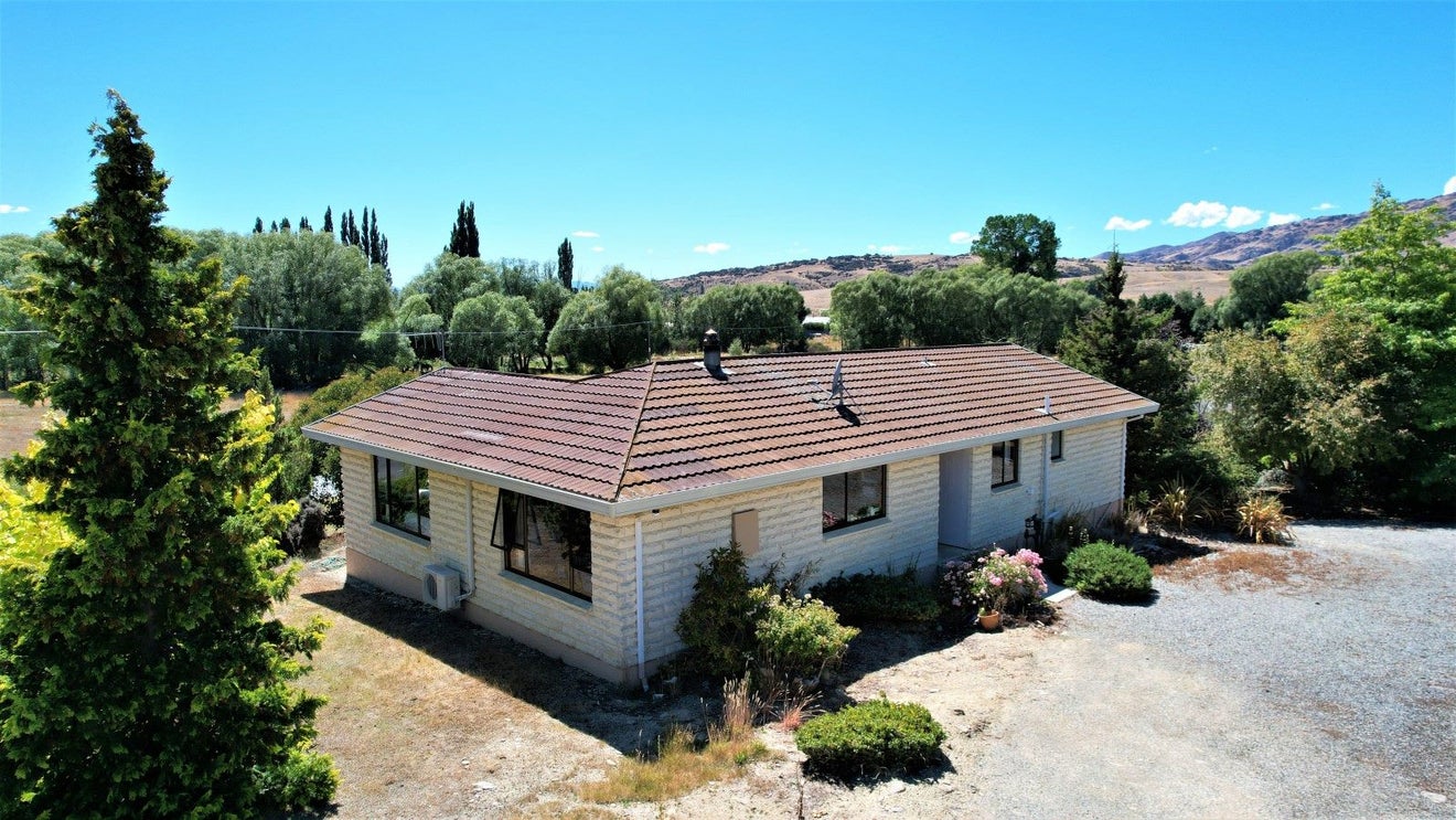 1 Chirnside Terrace, Patearoa, Ranfurly - Carousel 27