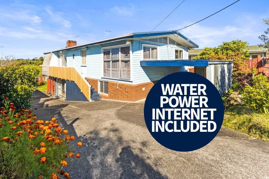 27 Whittle Place, New Windsor, Auckland - Carousel 1