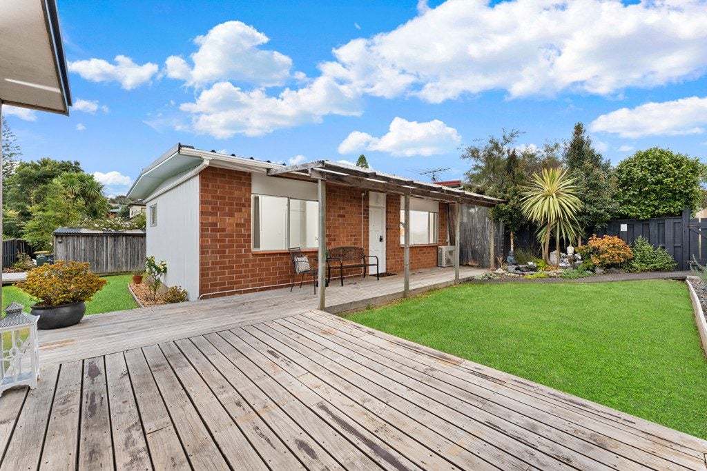 4/83 Birkdale Road, Birkdale, Auckland - Carousel 1