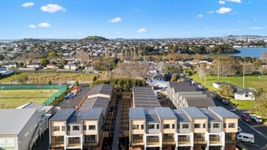 10/133 Bayswater Avenue, Bayswater, Auckland - Carousel 1