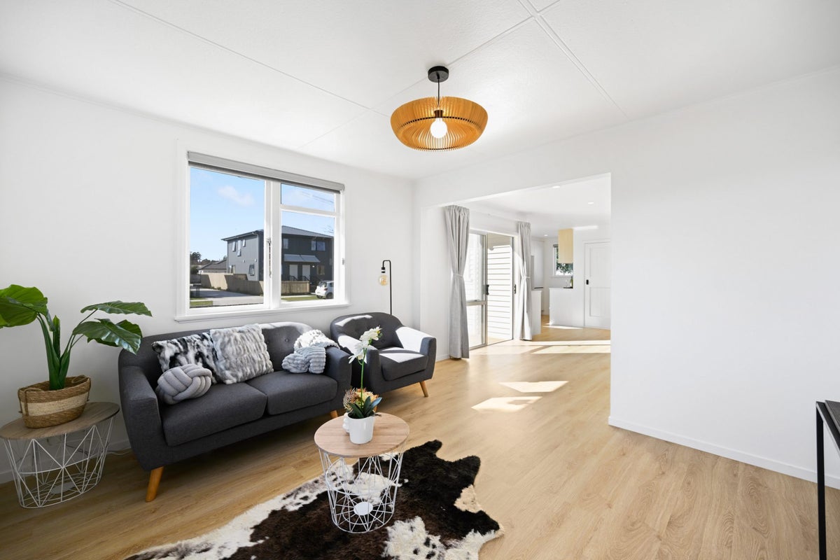 2 Roy Street, Nawton, Hamilton - Carousel 2