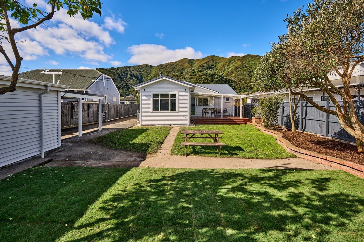 14 Waitui Crescent, Waiwhetu, Lower Hutt, Wellington - Carousel 2