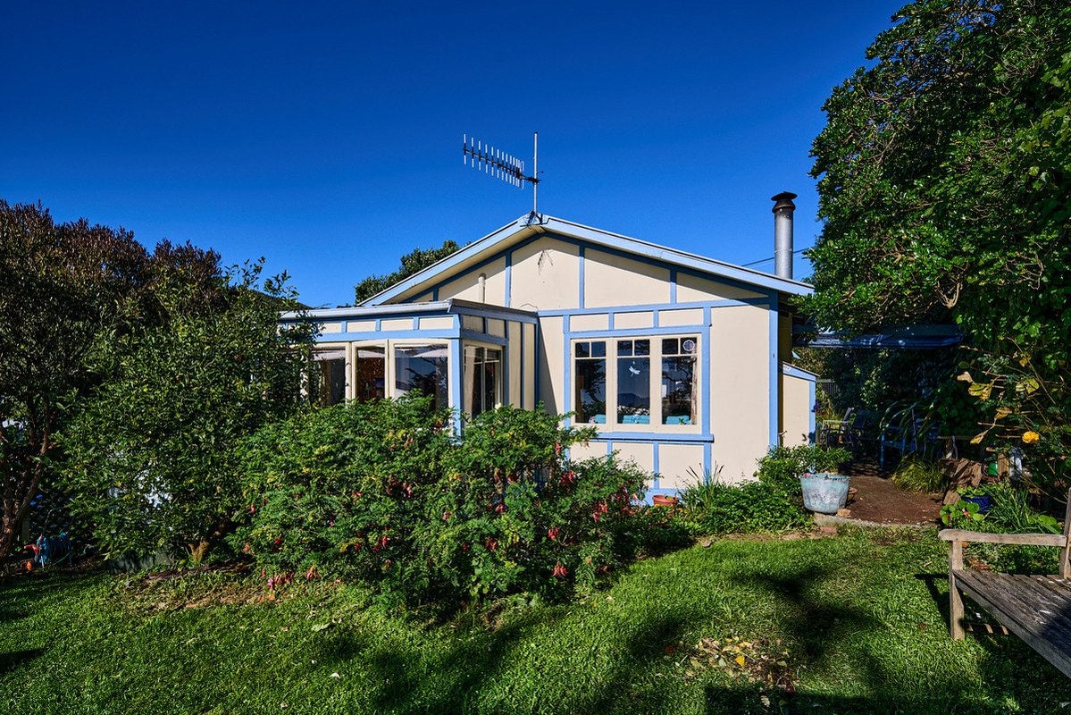 43 Haunui Road, Pukerua Bay, Porirua - Carousel 2