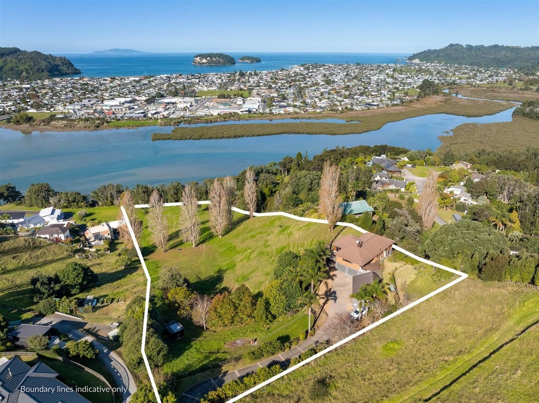 26 Manuka Drive, Whangamata - Carousel 2