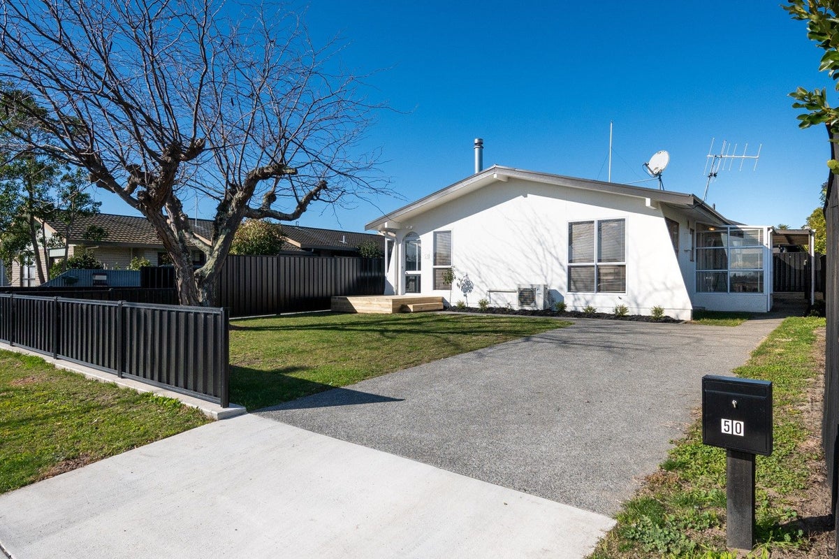 50 Napier Road, Havelock North, Havelock North - Carousel 1