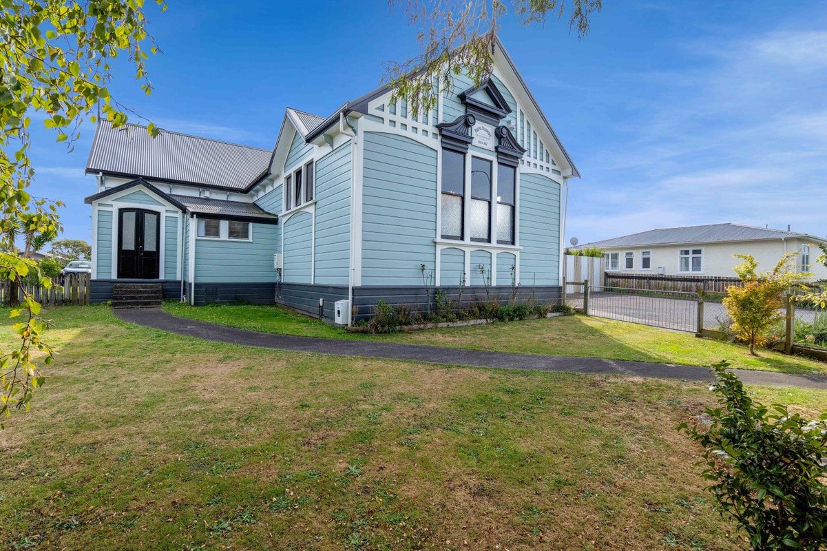 105 High Street, Eltham, Eltham - Carousel 1