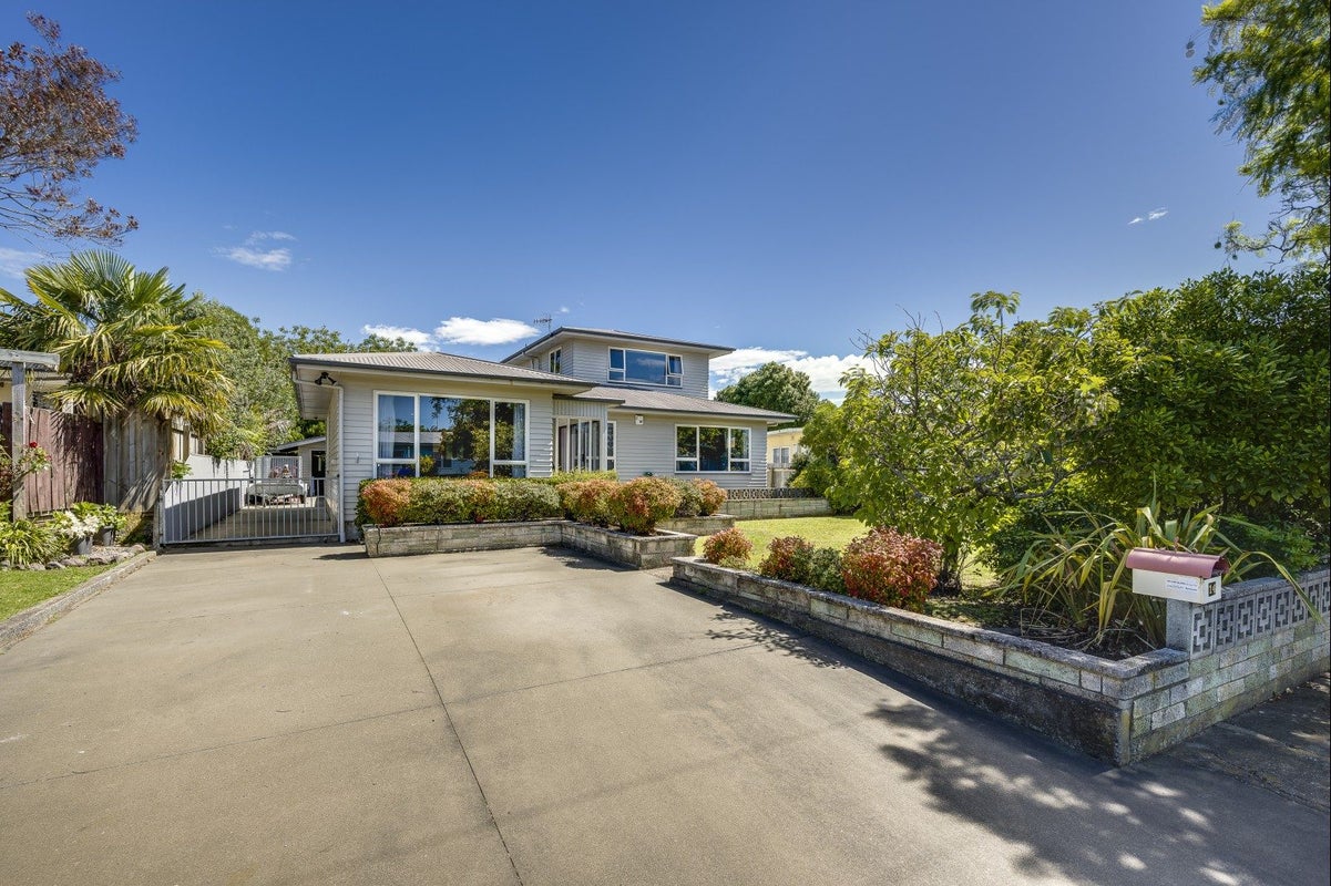 14 Veronica Avenue, Marewa, Napier - Carousel 1