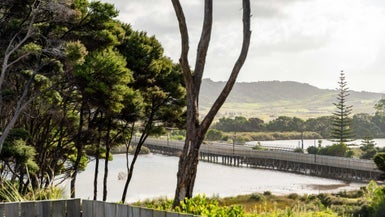 16 Estuary Drive, Mangawhai Heads, Mangawhai - Carousel 1