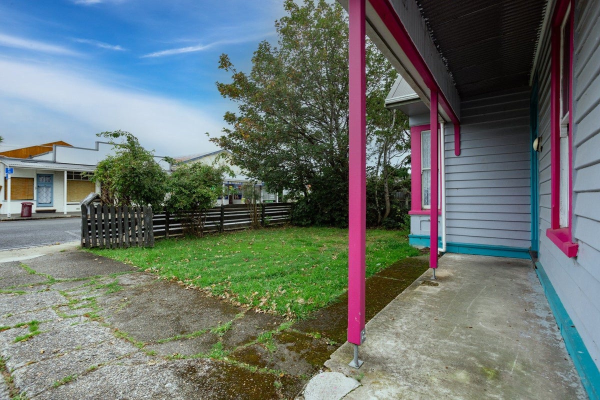 8 Centre Street, Strathern, Invercargill - Carousel 26