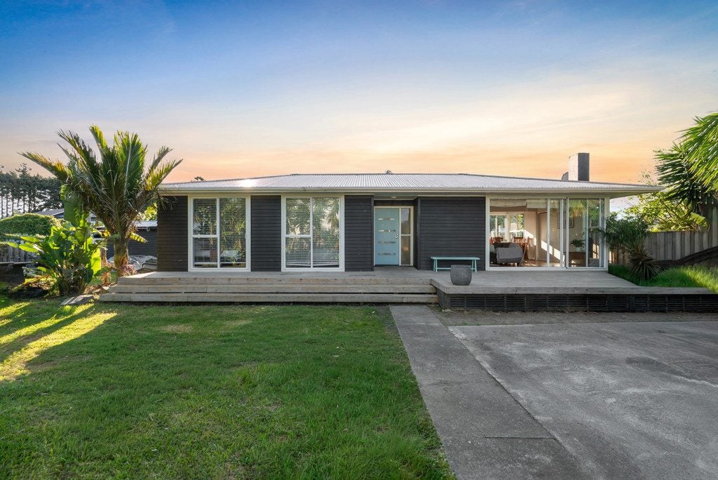 2 Bernard Street, Papatoetoe, Auckland - Carousel 2