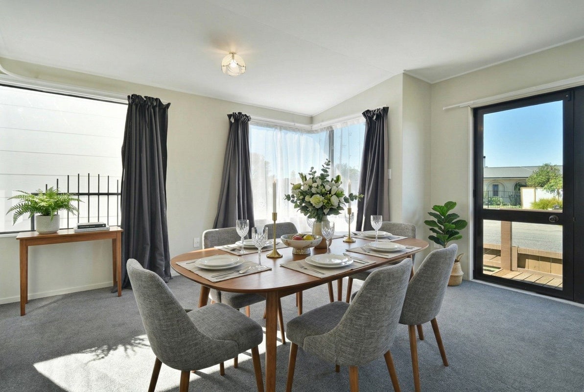 38 Titoki Crescent, Pirimai, Napier - Carousel 2