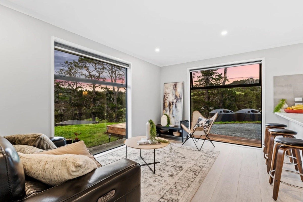 325 Hepburn Creek Road, Warkworth, Warkworth - Carousel 2