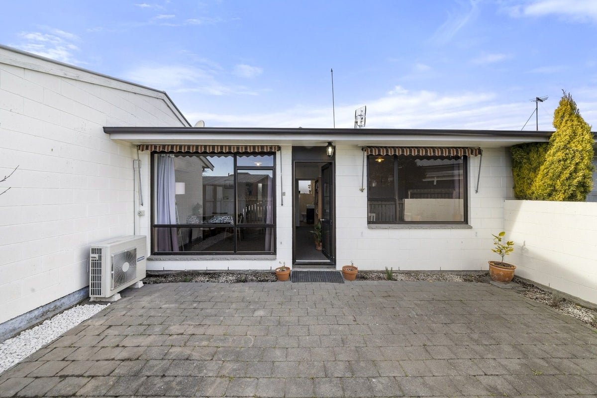 2/53 Grenville Street, Waltham, Christchurch - Carousel 2