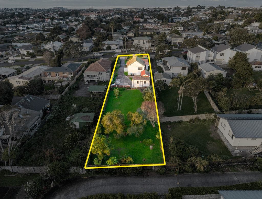 43 Connell Street, Blockhouse Bay, Auckland - Carousel 2