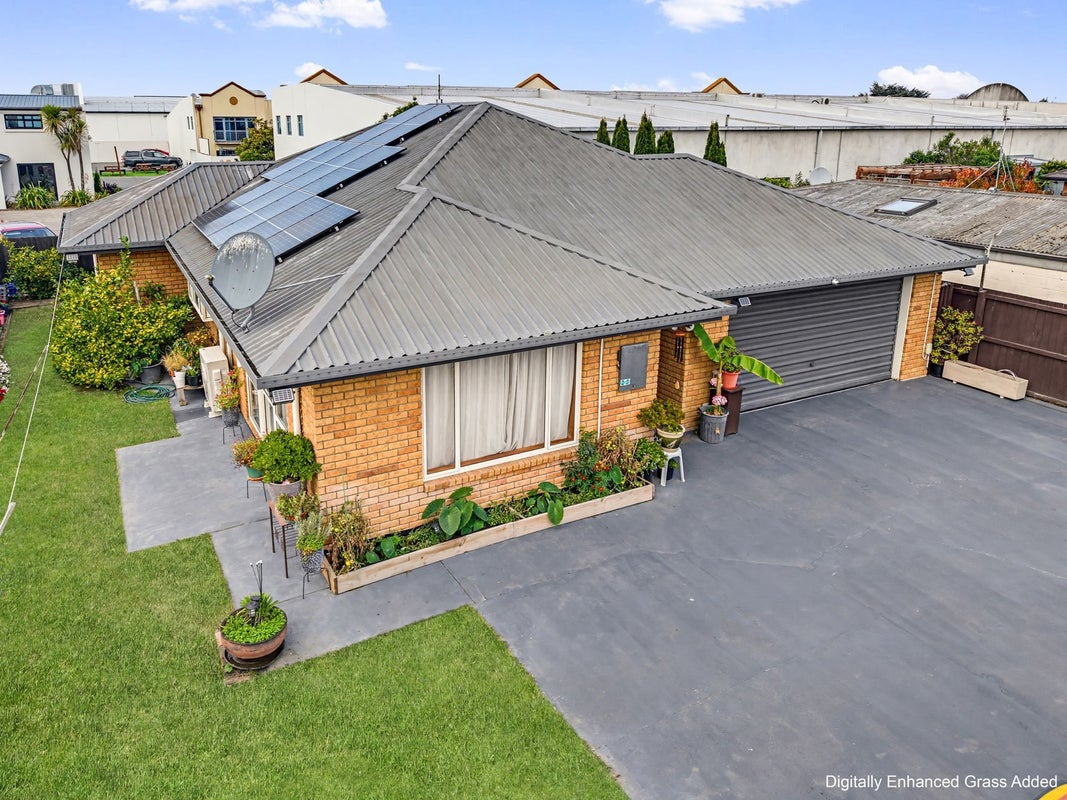 2/14 Morrison Avenue, Northcote, Christchurch - Carousel 1