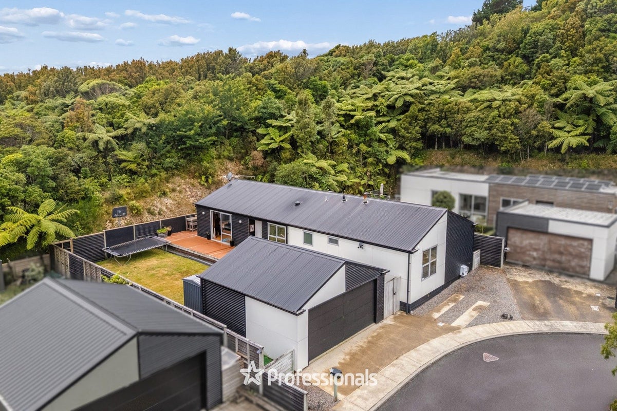 12 Otonga Heights, Maungaraki, Lower Hutt - Carousel 2