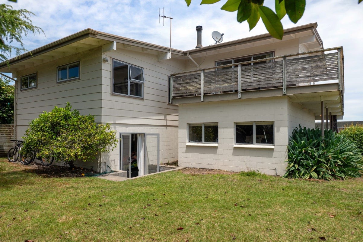 11 Nisbet Terrace, Kinloch, Taupo - Carousel 2