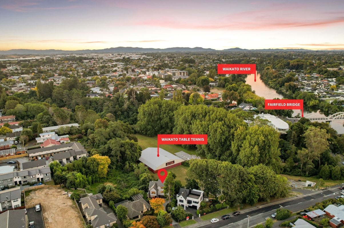 2B Edgecumbe Street, Whitiora, Hamilton - Carousel 38