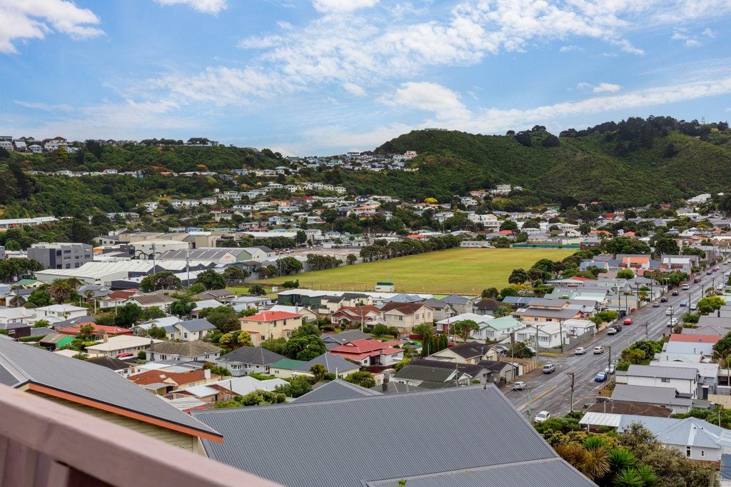 25A Townsend Road, Miramar, Wellington - Carousel 2