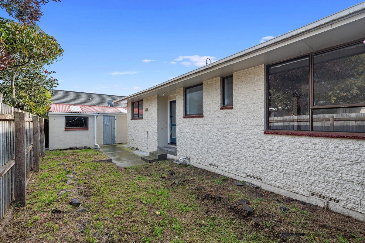 1B Tamarisk Place, Parklands, Christchurch - Carousel 11
