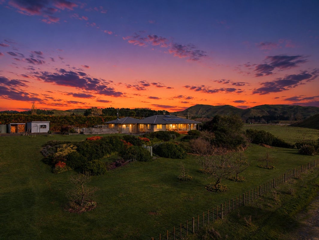1127 Pourerere Road, Omakere, Waipawa - Carousel 1