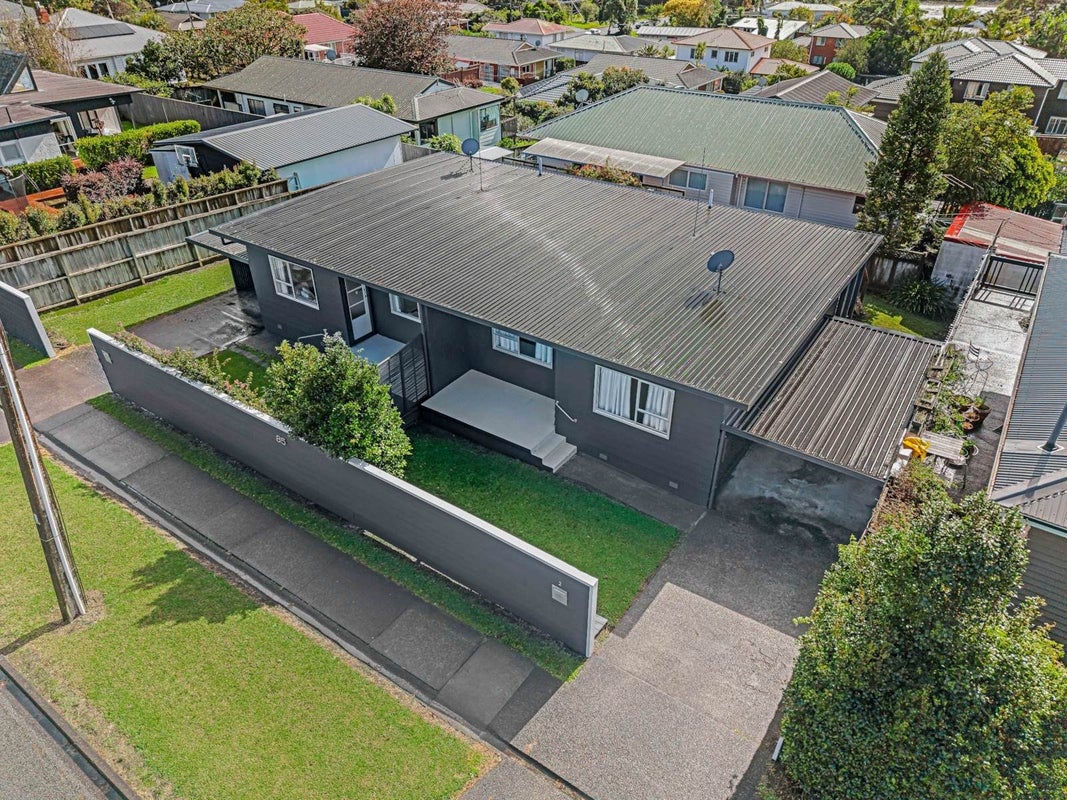 1/22 Koromiko Street, New Lynn, Auckland - Carousel 2