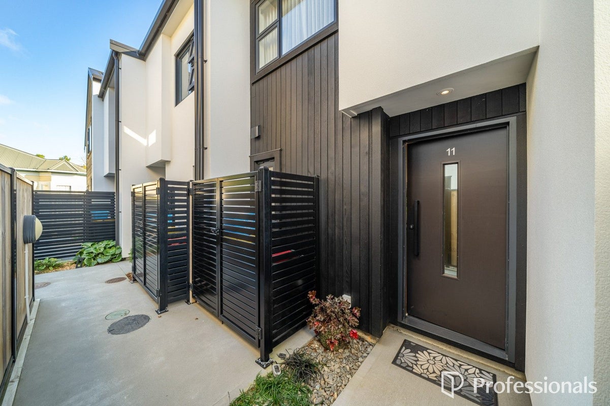 11/489 Riverside Drive, Fairfield, Lower Hutt - Carousel 1