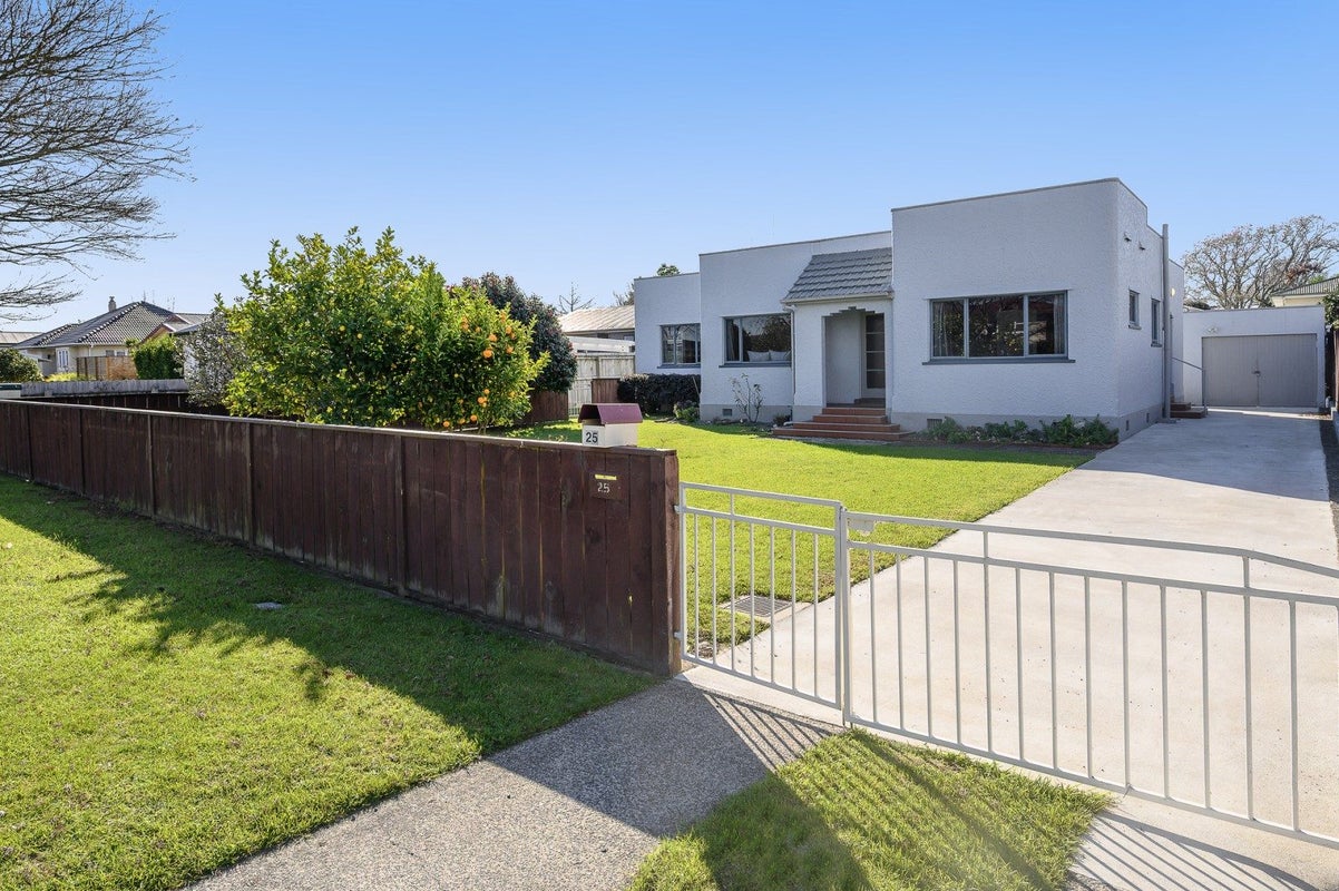 25 Pooles Road, Greerton, Tauranga - Carousel 1